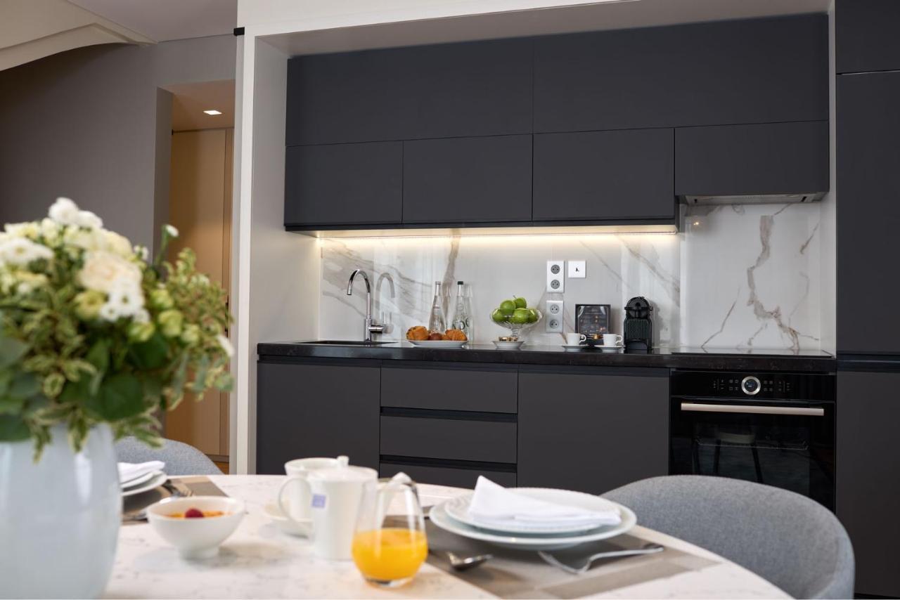 Fraser Suites Le Claridge Champs-Elysees Paříž Exteriér fotografie Kitchen